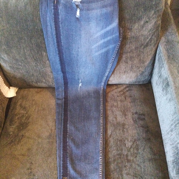 Jeans - Picture 3 of 3